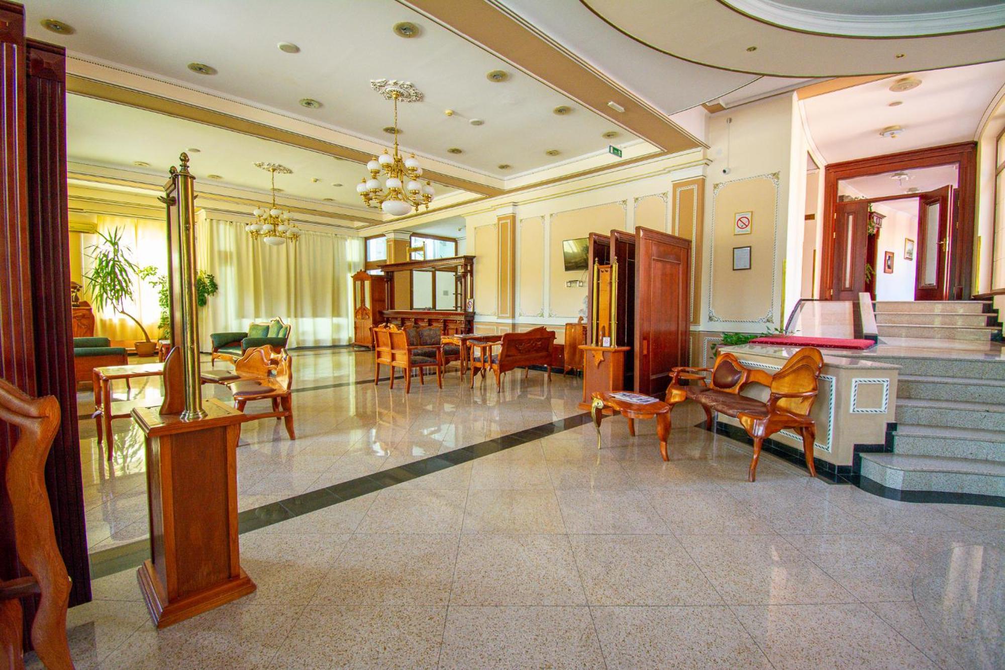Hotel Villa Majur Subotica Buitenkant foto